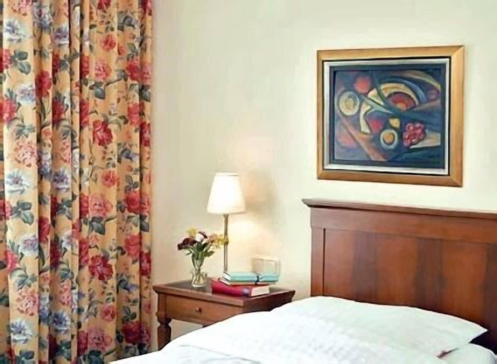 Hotel Deutsches Theater Stadtzentrum 4*