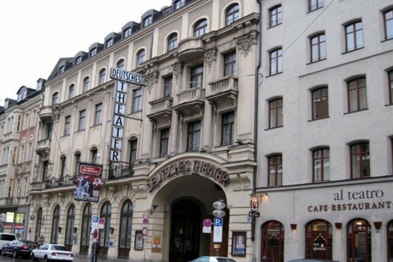 Deutsches Theater Stadtzentrum Hotel 4*